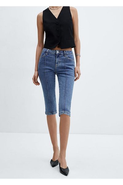 MANGO Woman Blugi capri cu cusături decorative