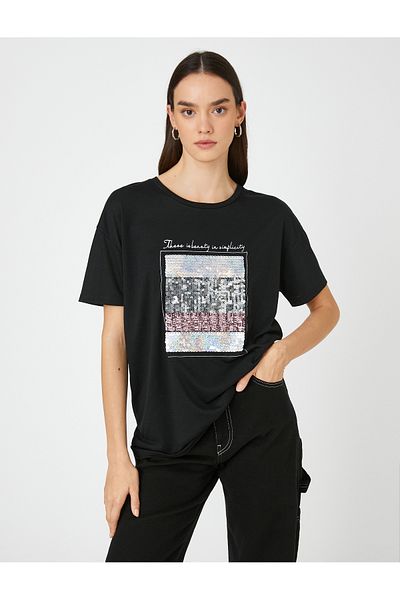 Koton Tricou cu imprimeu text cu paiete și mânecă scurtă cu decolteu