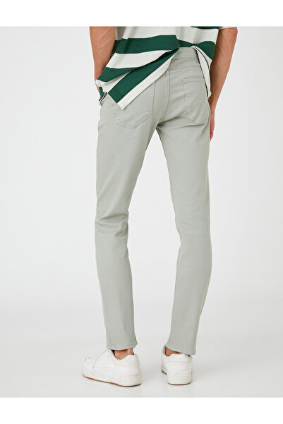 Koton Basic-Gabardine-Hose mit 5 Taschen und Knopfdetail