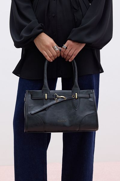 Manuka GRACE Schwarze Ledertasche – mit Gürtel