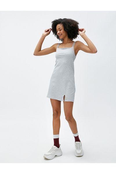 Koton Geripptes Minikleid mit quadratischem Ausschnitt – dünne Träger und Schlitze