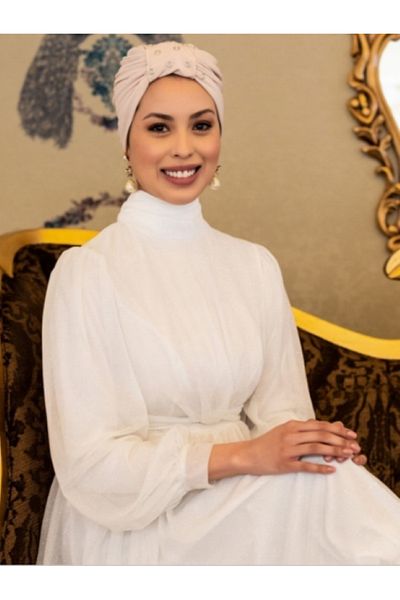 Differenza Sandy Beige Eyelet Design Bonnet