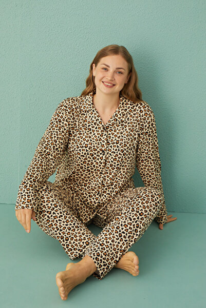 pijamakeyfi Kadın Büyük Beden Pijama Takımı Uzun Kollu V Yaka Ön Düğmeli