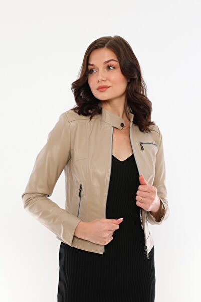 Basics&More سترة كايلي جلدية بيج