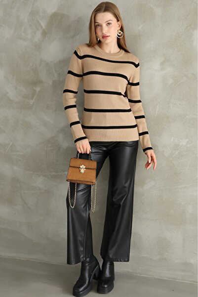 VEGENZE Γυναικείο πουλόβερ με ριγέ ριγέ εκρού με λαιμόκοψη