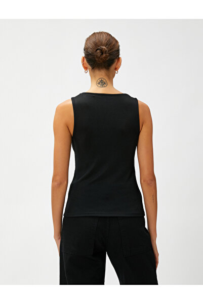 Koton Detailní uzlový sportovec s výstřihem do V bez rukávů