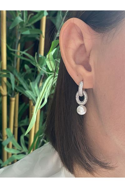 Lucios Unbreakable Series Bride Premium Pearl Earrings with Golden Labor