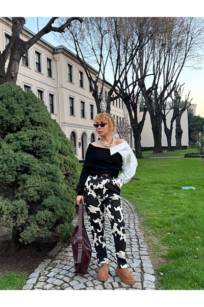 Bak'ap Pantaloni Mom Jean cu talie înaltă cu model de vacă