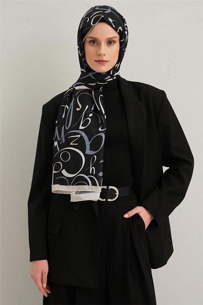 Armine Life 8041 3 14 Model Shawl