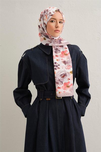 Armine Life 8043 Model Shawl - Size 13X13