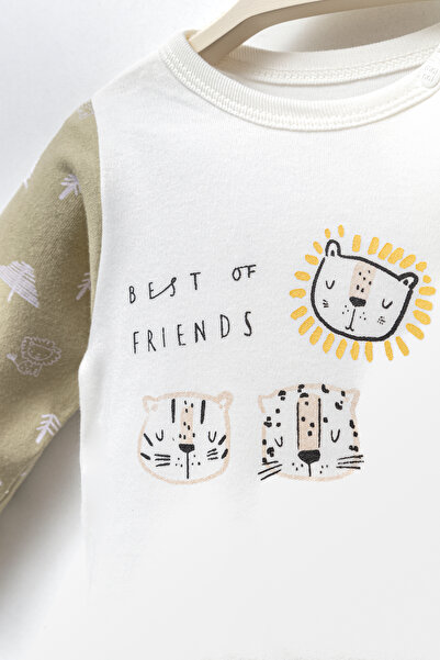 Moi Noi Green Cat Print Romper for Baby Boy - 100% Cotton with Booties Hat