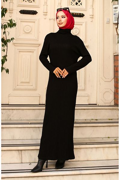 sefamerve Schwarzes, geripptes Strickkleid – 24207-04