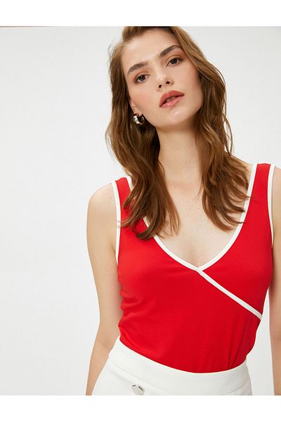 Koton Ärmelloses Tanktop mit Paspelierung und V-Ausschnitt
