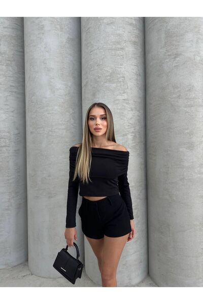 Butik بلوزة نسائية أساسية بأكمام طويلة وياقة مادونا من القماش الرملي باللون ا...