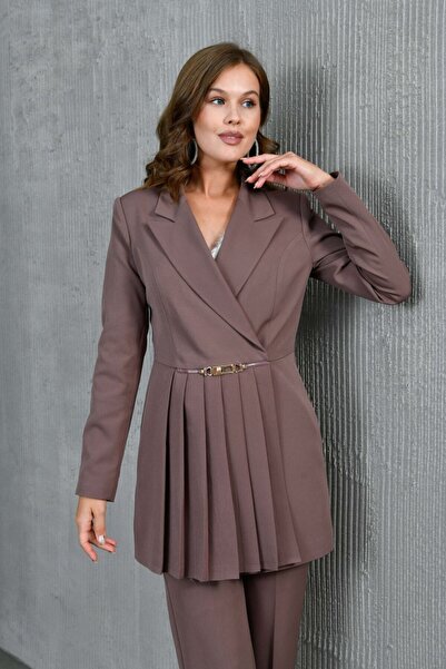 nodilife Toka Detaylı Pileli Kadın Takım Elbise Vizon