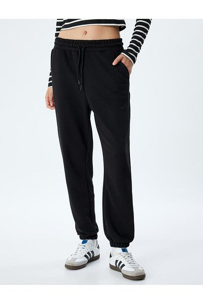 Koton Regular Fit Jogger-Jogginghose mit Taschen, Taillenschnürung