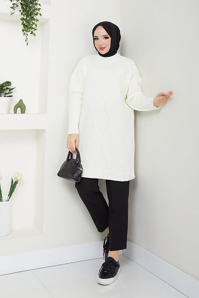 Pamuk Butik Women's Zigzag Braided Crew Neck Knitwear Sweater