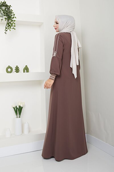 MODA ESRE FASHION Ρούχα χιτζάμπ σε κρεμ χρώμα - Μανίκια με πλισέ και λεπτομέρεια με ραβδώσεις, μανσέτες βιζόν