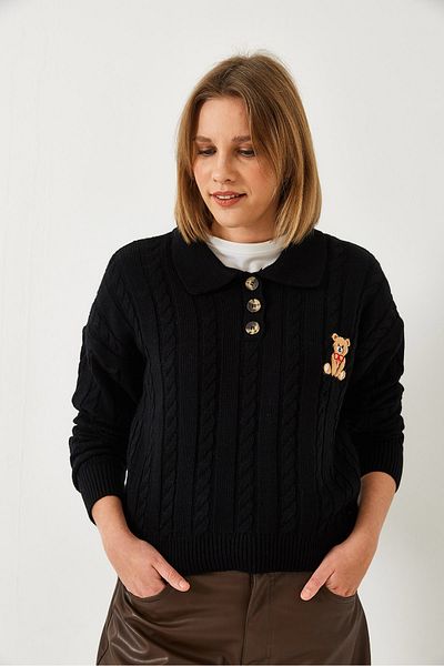 Bianco Lucci Women's Teddy Bear Embroidered Buttoned Knitwear Sweater 60351375
