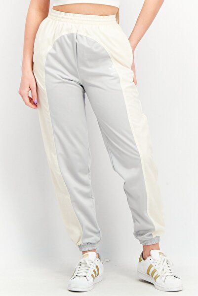 adidas بنطال رياضي رياضي مناسب للتدريب للنساء، رمادي فاتح