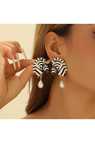 MAURA LIYUZA أقراط تصميم زيبرا مخططة