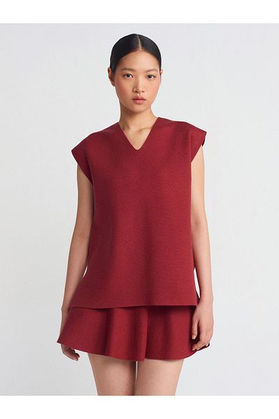 Dilvin 10694 Pulover din tricotaje cu textura moale model burgundy cu decolteu in V
