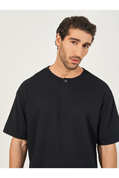 Styli تي شيرت محبوك كبير الحجم بنقشة قرص العسل