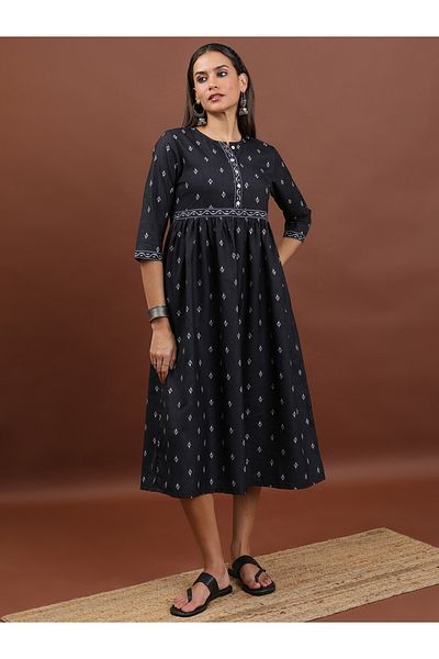 Vishudh By Styli Ditsy Print Empire Waist Midi Dress