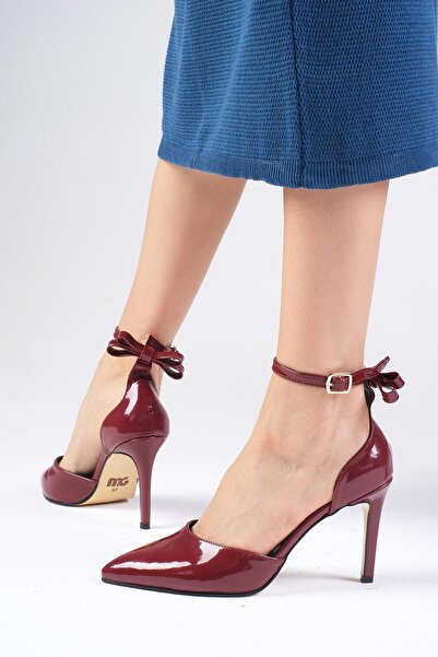 Mio Gusto Sofia Burgundy Color Patent Leather Ankle Strap Side Buckle Women's Heeled Shoes