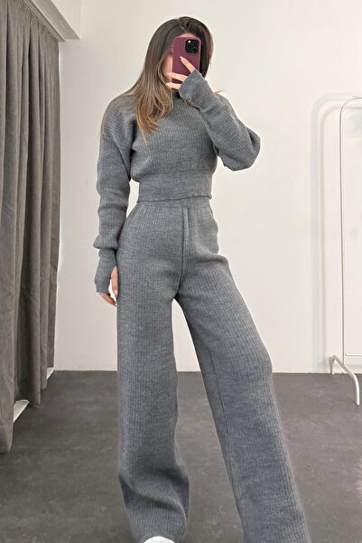 The Robi Мінімальний трикотажний комплект з отворами для пальців