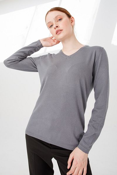 Desen Pulover minimalist pentru femei cu decolteu în V și mâneci lungi - Casual și Office Chic