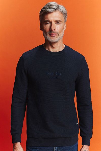 DeFacto Bedrucktes Waffel-Sweatshirt mit normaler Passform und Rundhalsausschnitt B1870ax23au