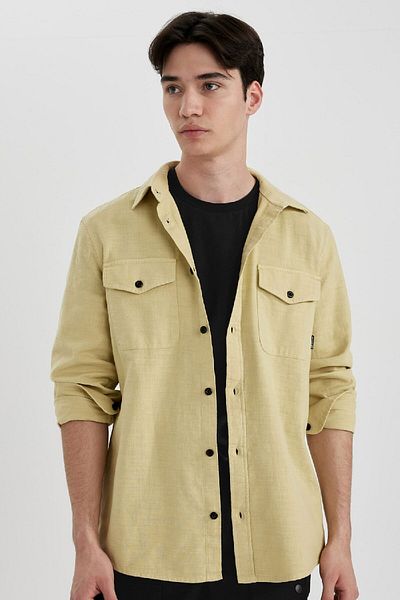 DeFacto Basic-Langarmshirt aus einfarbiger Baumwolle mit normaler Passform und Polokragen B2654ax24sp