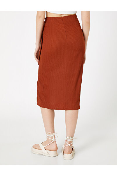 Koton Midi szoknya hasítékkal és derékkötővel