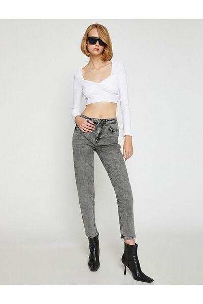 Koton Jeans mit hohem Bund und leicht schmalem Bein – Mom Slim Jeans
