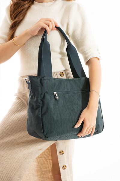 H&D COLLECTİON Geantă de umăr din material impermeabil - 224 cu cadou portofel