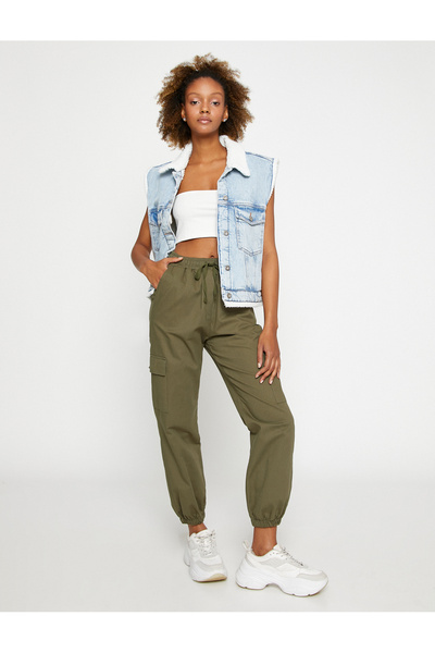 Koton Cargohose mit Taschendetail und gebundener Taille