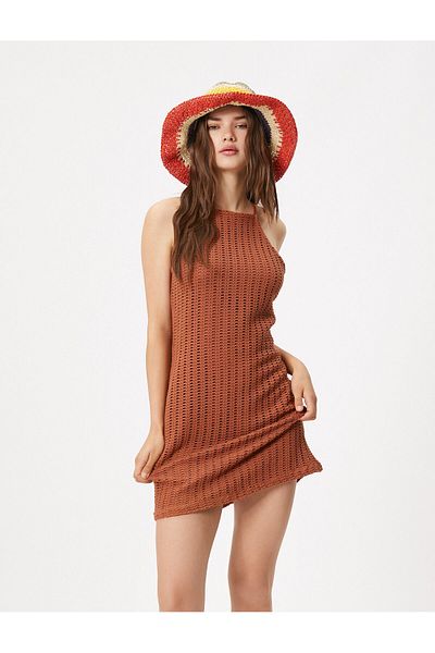 Koton Μίνι πλεκτό φόρεμα Bodycon Αμάνικο halter Neck Slim Fit