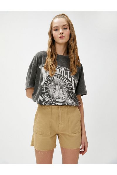 Koton Übergroßes T-Shirt aus bedruckter Baumwolle mit Rundhalsausschnitt und kurzen Ärmeln