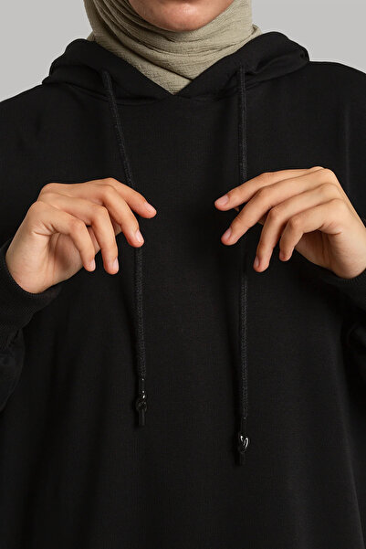 Lemaye Siyah Düz Kapşonlu Sweat