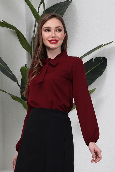 KÜÇÜĞÜM BUTİK Bluză din crep burgundă cu decolteu