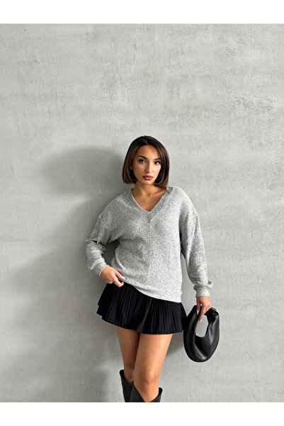 Look Forward Dámská šedá košilka s výstřihem do V z měkké látky