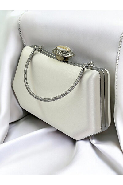 Biçanta Перлено екрю цвят сребро кристал камък елегантна метална дръжка вечерна чанта