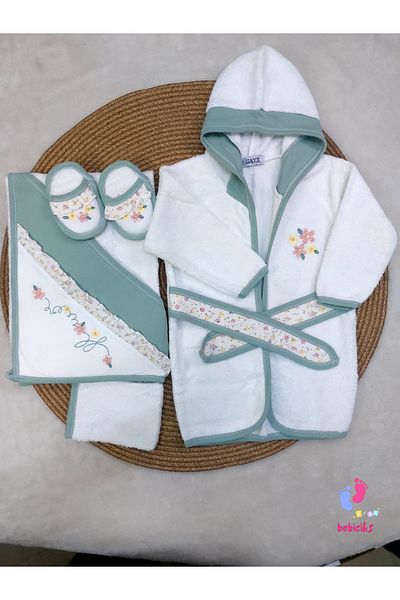 Gaye Bebe 4-Piece Baby Bathrobe Set