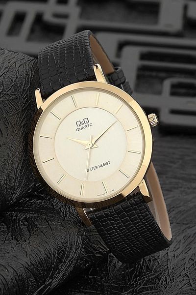 Q&Q Thin Case Classic Model Unisex Wristwatch