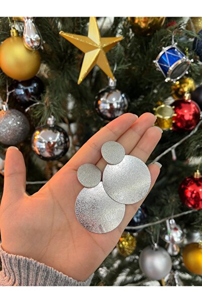 Buse Nur Uyar Gümüş Renk Oval Sallanan Küpe