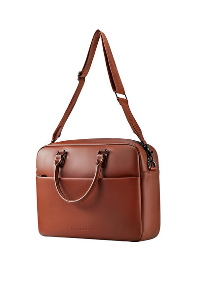 Victoria Hyde New Business Business & Laptops