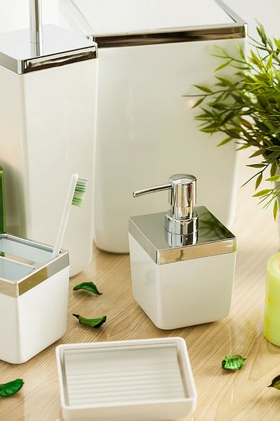 Prima Nova Tuscan Bathroom Set / White-Gold Frame