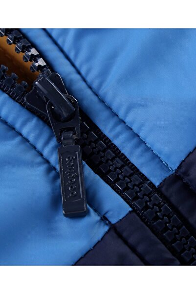 Babyhug Babyhug Woven Full Sleeves Padded Hooded Jacket With Cut & Sew Design & Patch Detailing -Multicolour