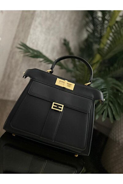 KRISTE BELL SİYAH DERİ KUTU ÇANTA